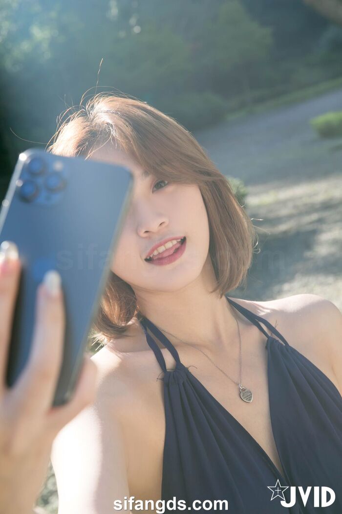 JVID Li Yan 黎妍 - 黎妍居然沒穿內衣 外拍禮服變成了滿點超shameexposure Part2 25th image