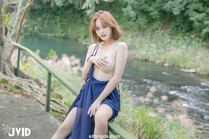 JVID Li Yan 黎妍 - 黎妍居然沒穿內衣 外拍禮服變成了滿點超shameexposure Part2 9th image