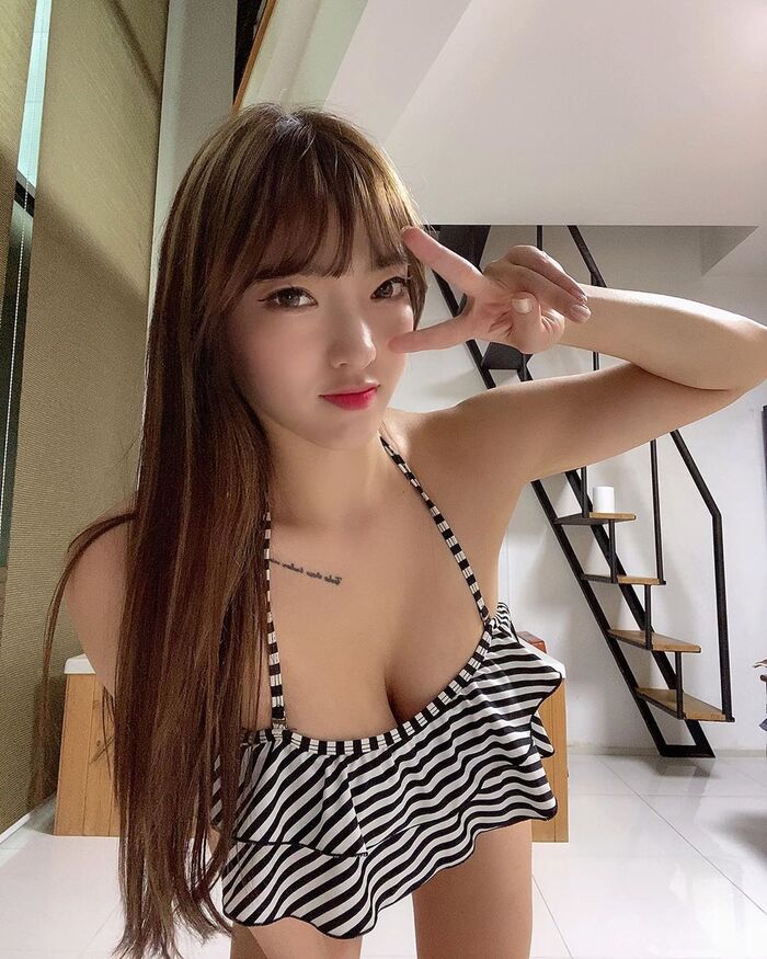 Korean Beauty 지삼 完美身型騷氣滿滿..... 奶量豐沛超飽滿 4th image