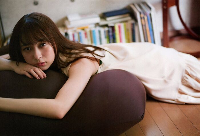 Ayane Suzuki BLT Graph 2020 Vol.58 11th image