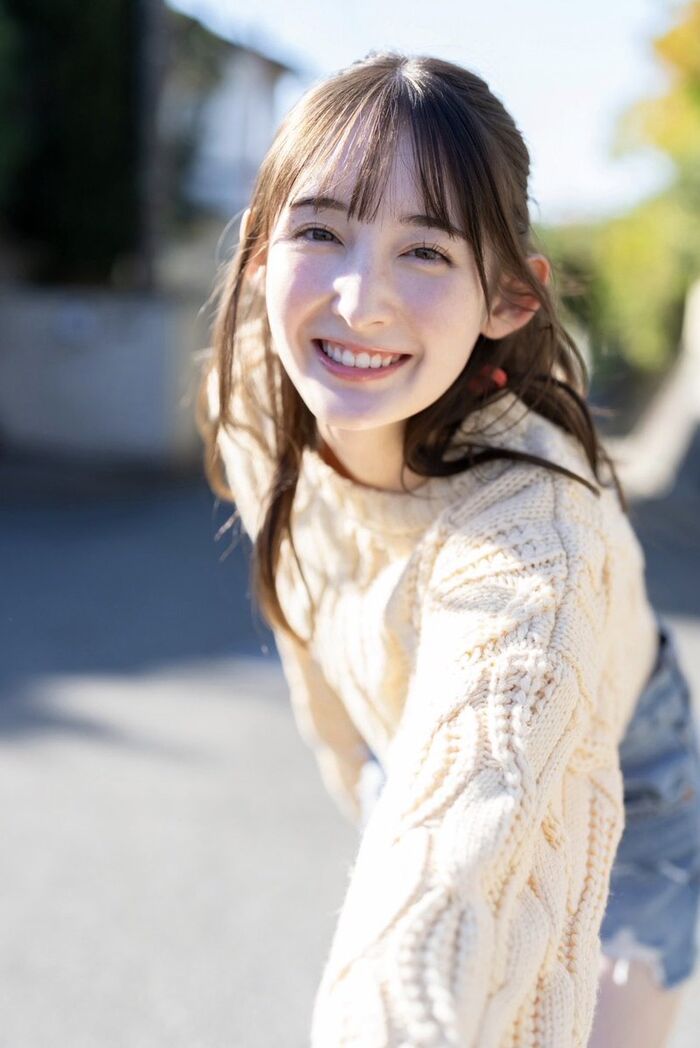 [Image] 'Too angelic' active female college student, swimsuit gravure is too beautiful wwwwwww Canadian half beauty, Nana Cecil, young gangan reveals fair-skinned beautiful breasts!! 13th image