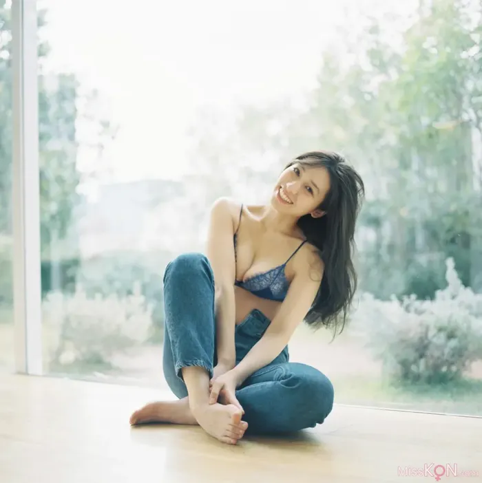 Airi Satō (佐藤あいり): Glossy bare skin Vol.2 (56 photos) 2th image