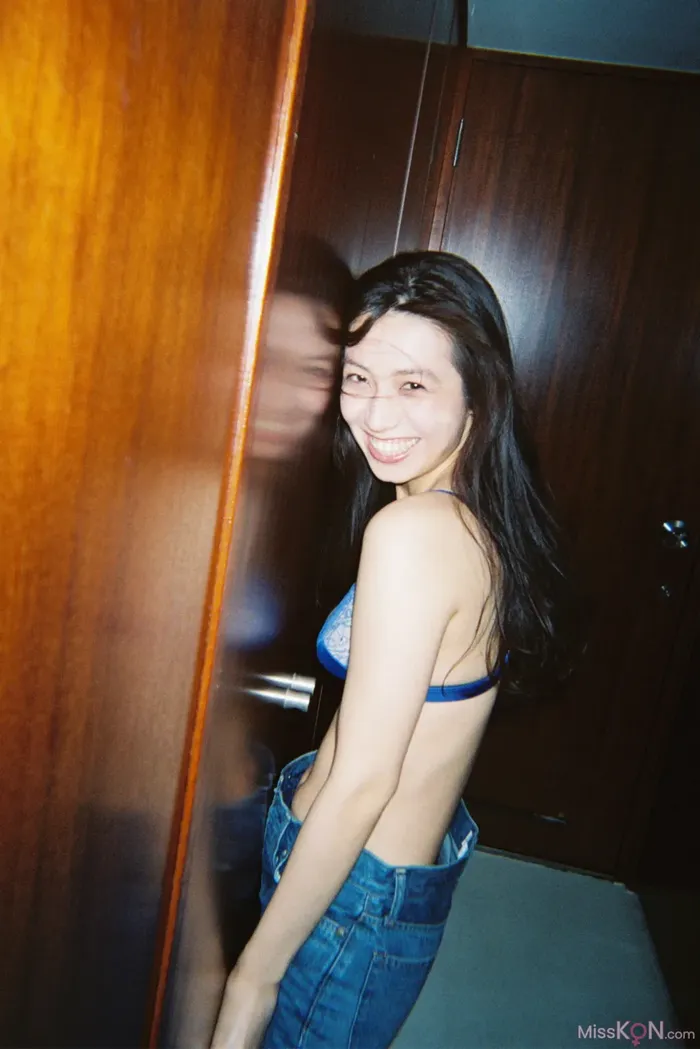 Airi Satō (佐藤あいり): Glossy bare skin Vol.2 (56 photos) 7th image