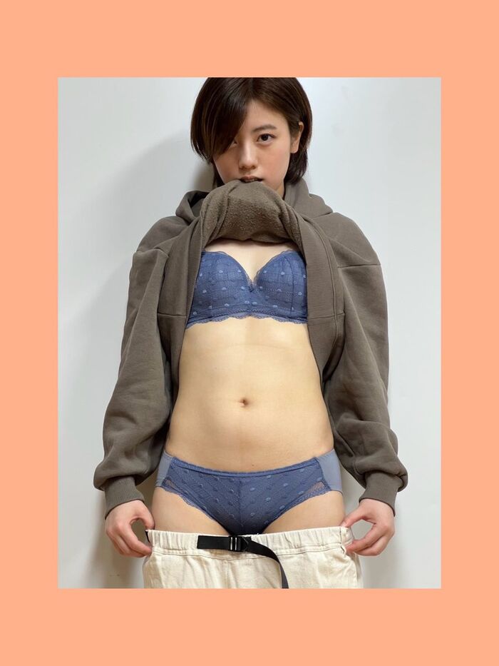 [Image] Soft on-demand female employee 'Nitta-chan' is usually talked about as a talented model 4th image